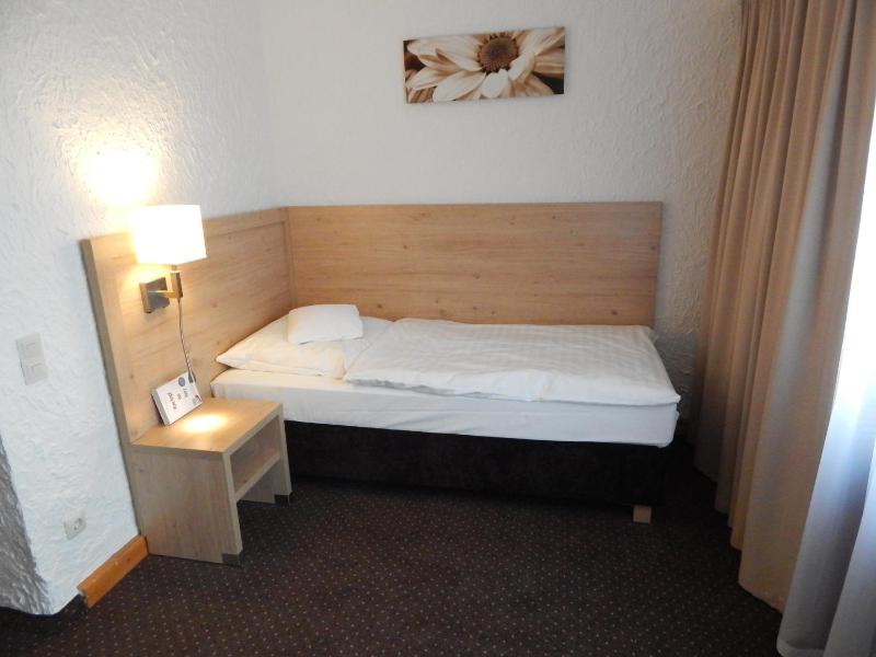Single Room image 1