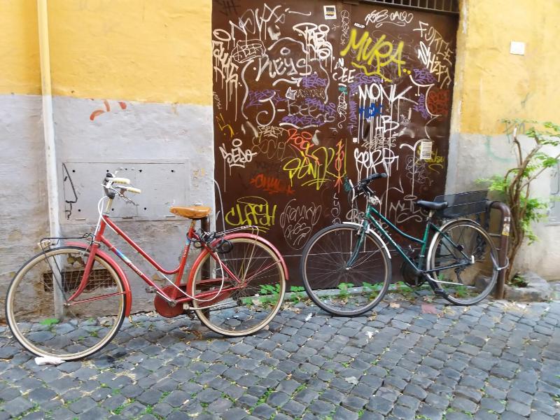 Small Double Room image 2