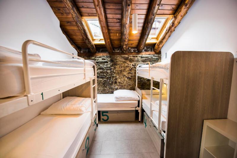 Single Bed in 5-Bed Dormitory Room image 1