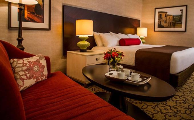 King Room image 2