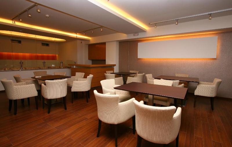 Hotel Flisvos - image 12