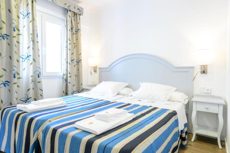 Apartment with Sea View image 4