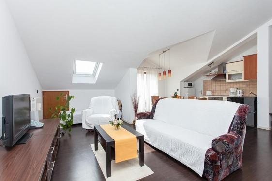 Apartment image 2