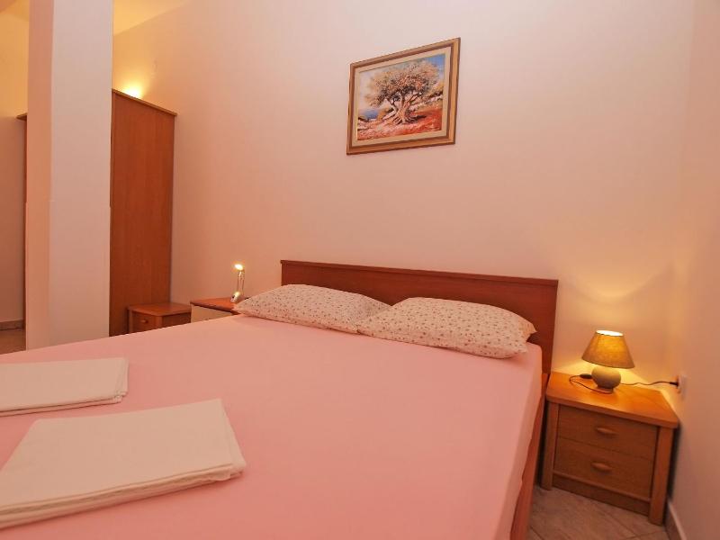 Apartment image 3