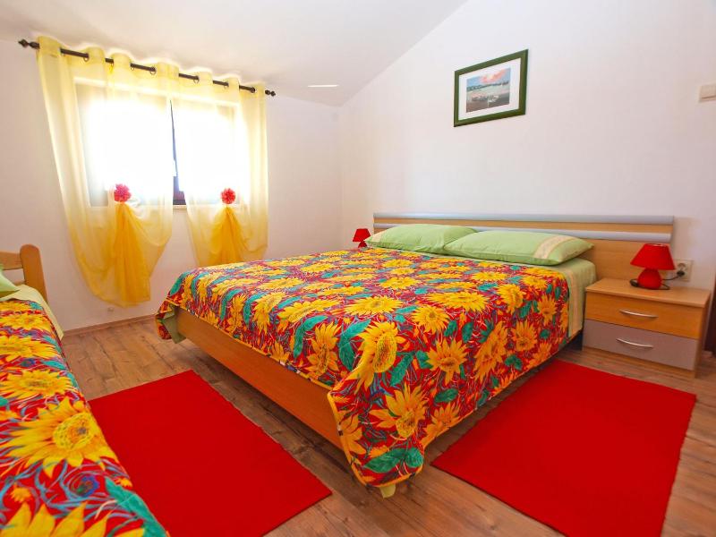 Apartment image 3