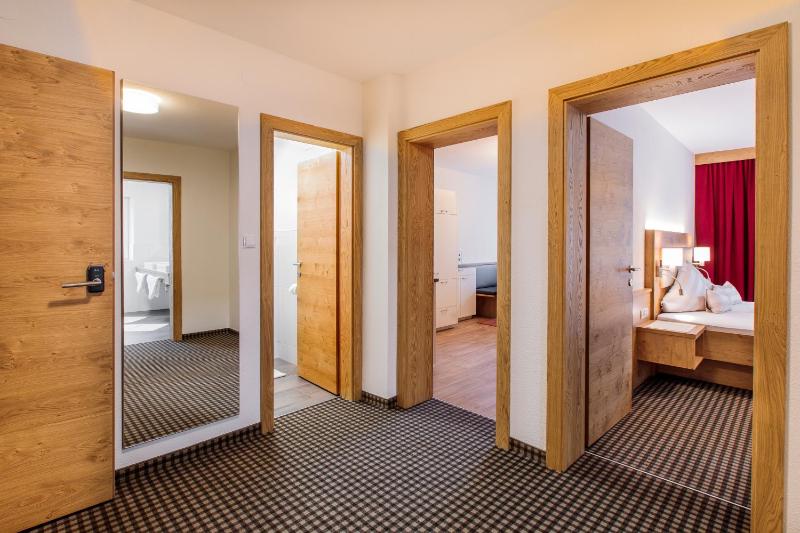 Comfort Two-Bedroom Apartment image 4