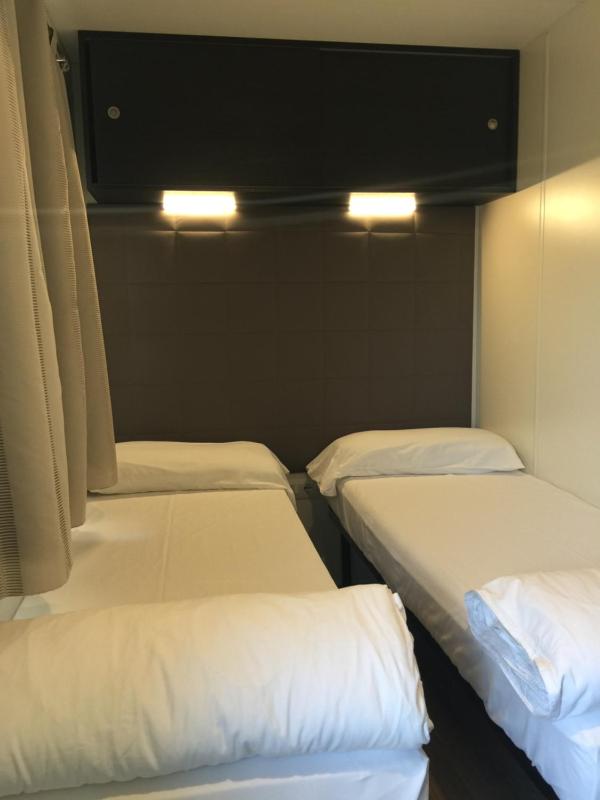 Standard Room image 4