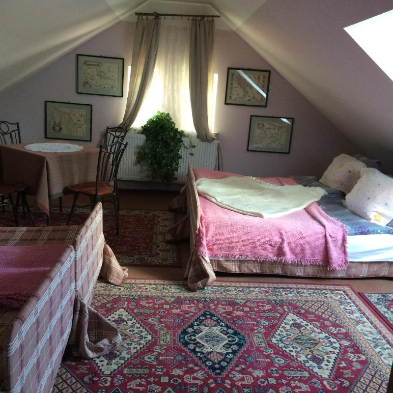 Quadruple Room with Private External Bathroom image 2