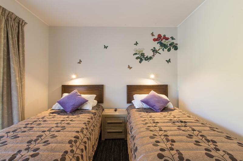 Argyle On The Park - Central Christchurch Motel Overlooking Hagley Park - image 23