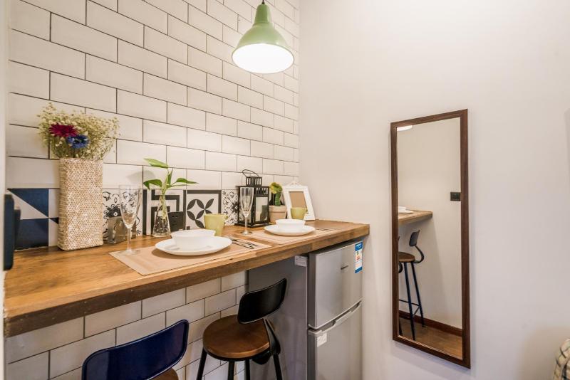 Tonight Homestey Shanghai Apartment Good Location 1200 - image 16