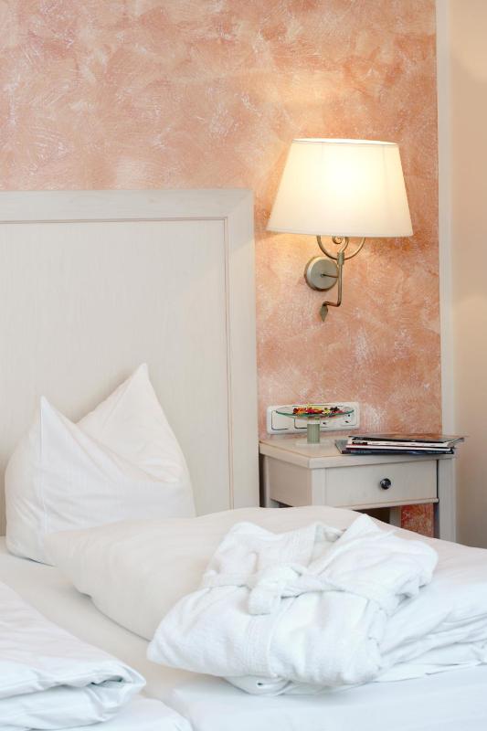 Double Room image 2
