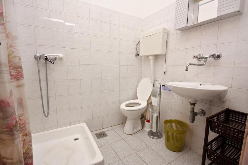 Two-Bedroom Apartment with Terrace and Sea View image 2