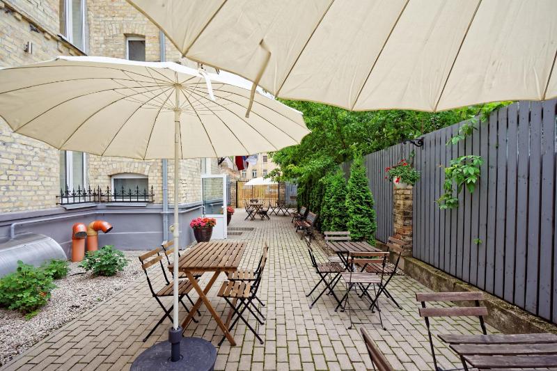 Two-Bedroom Apartment with Air conditioning image 2