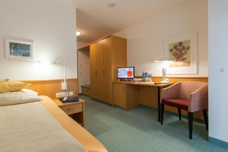 Single Room image 1
