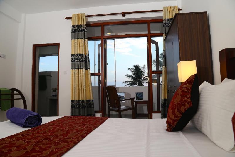 Hikka Regent Hotel - image 11