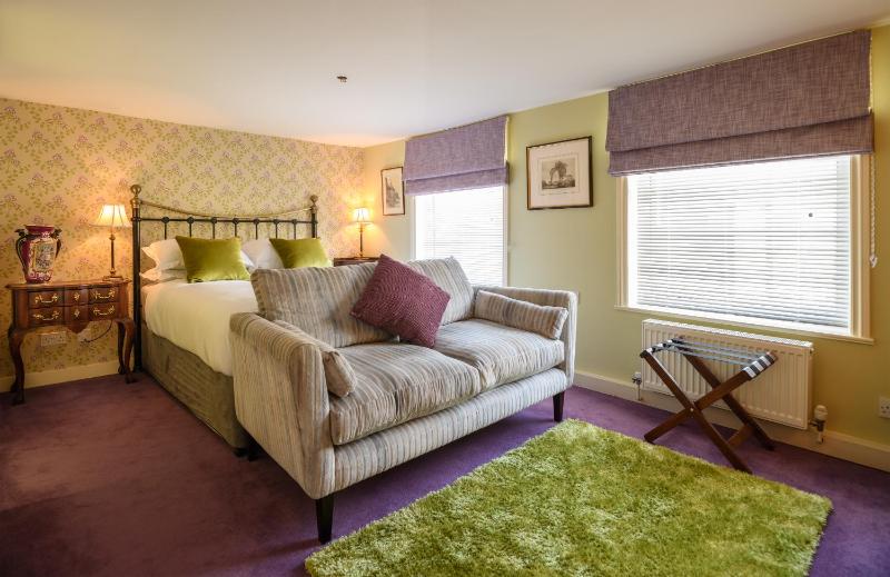 Superior Double Room image 1