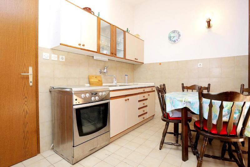 One-Bedroom Apartment with Terrace and Sea View image 2