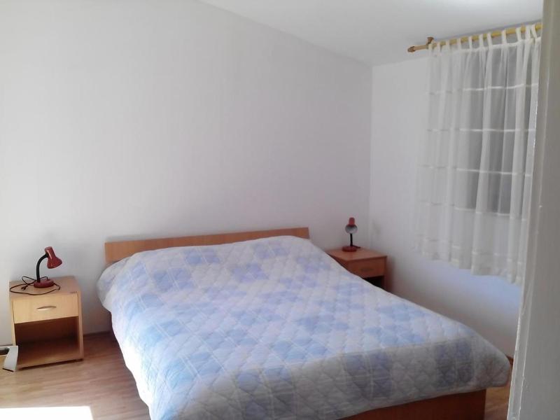 Two-Bedroom Apartment with Balcony and Sea View image 3