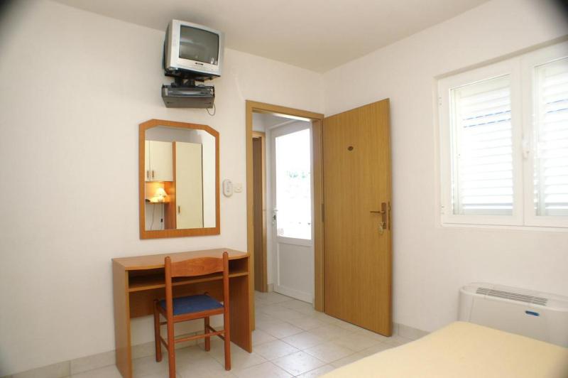 Double Room image 1