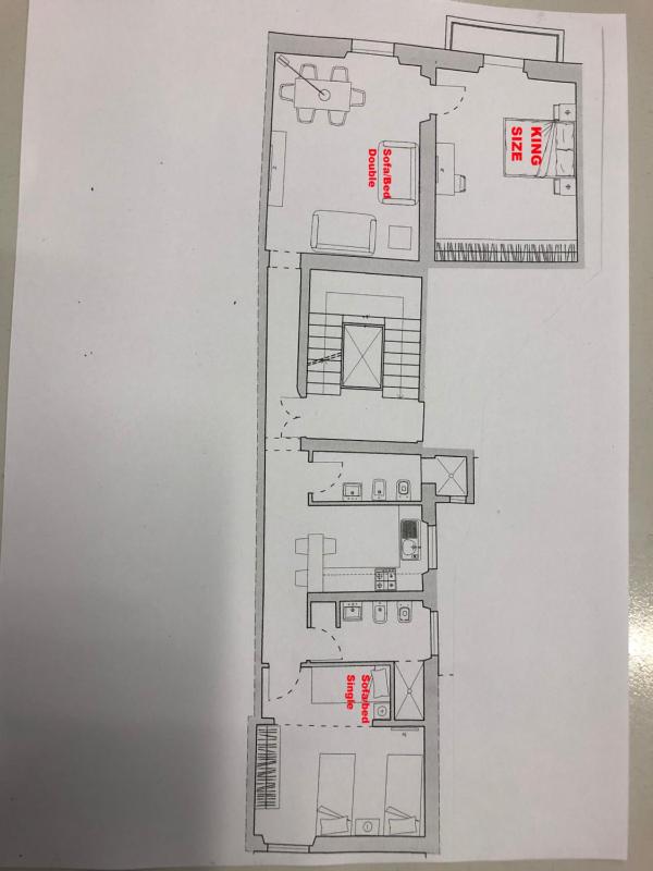 Deluxe Apartment image 2