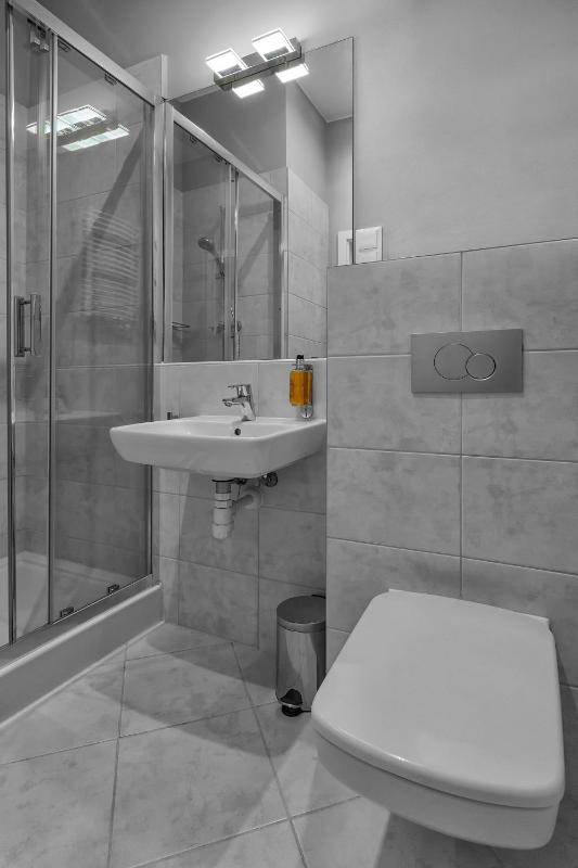Apartment image 3
