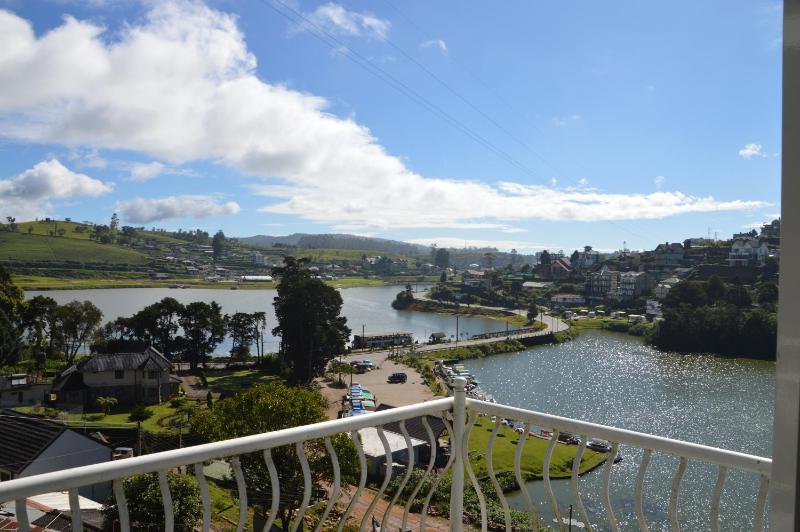 Misty Paradise of Lake Gregory - image 29
