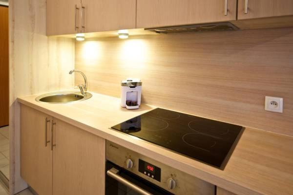 Studio Apartment image 3
