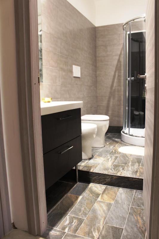 Double Room with Private Bathroom image 4