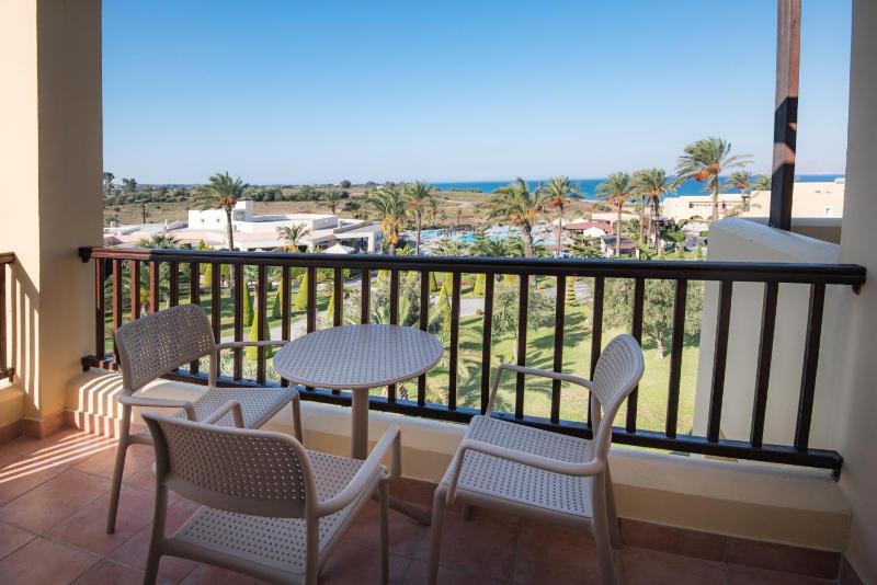 Double or Twin Room with Side Sea View image 3