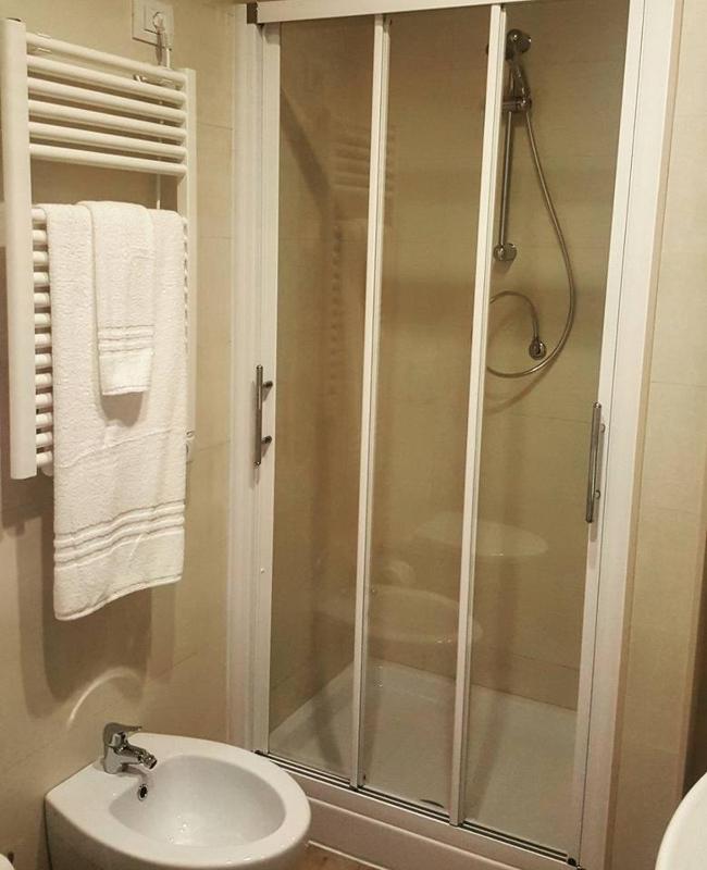 Standard Double Room image 1