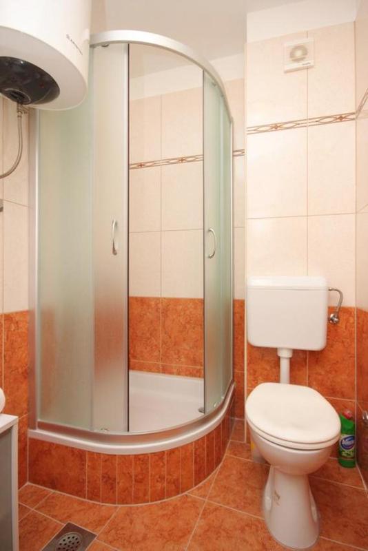 Two-Bedroom Apartment with Terrace and Sea View image 3