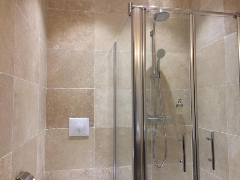 Quadruple Room with Private Bathroom image 2