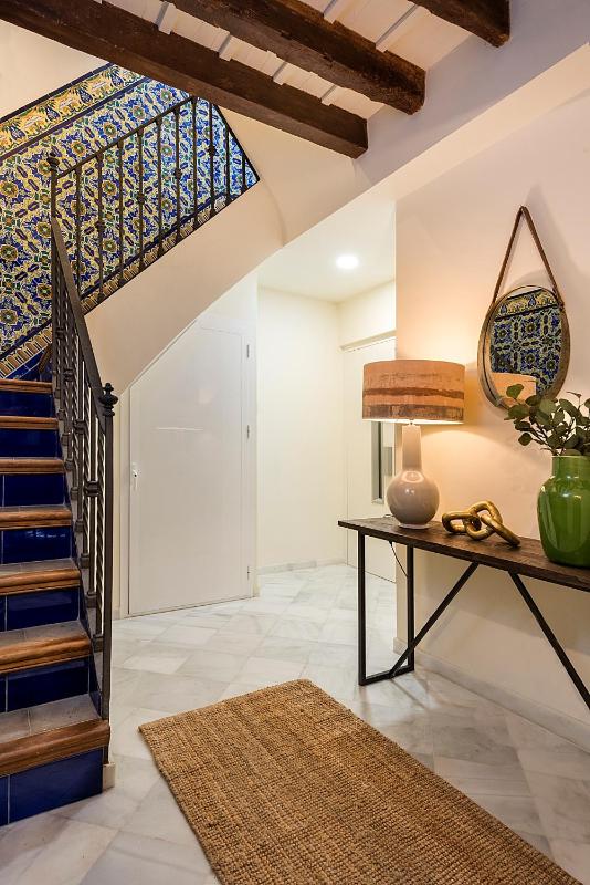 Three-Bedroom house with Terrace image 3
