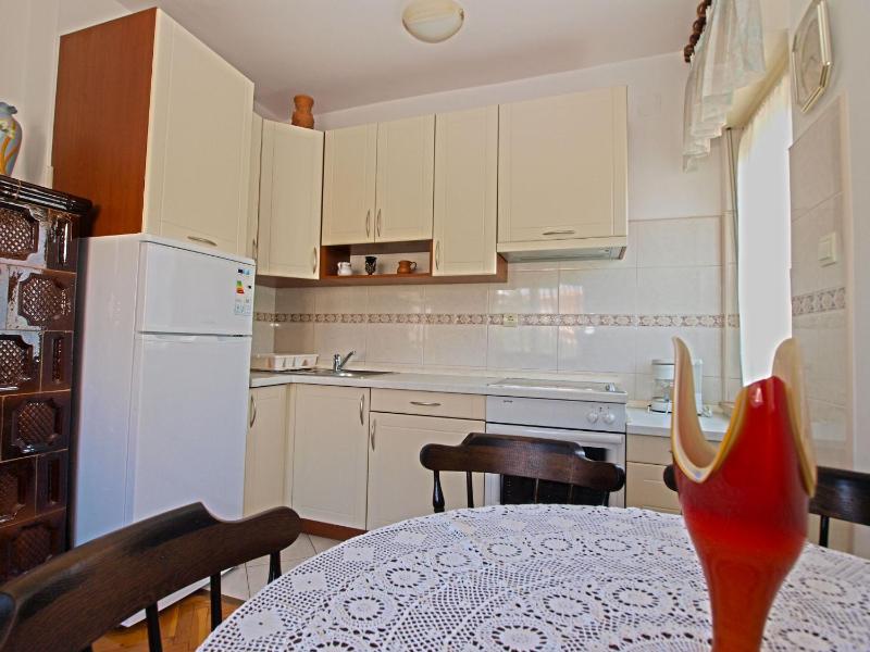Apartment image 4