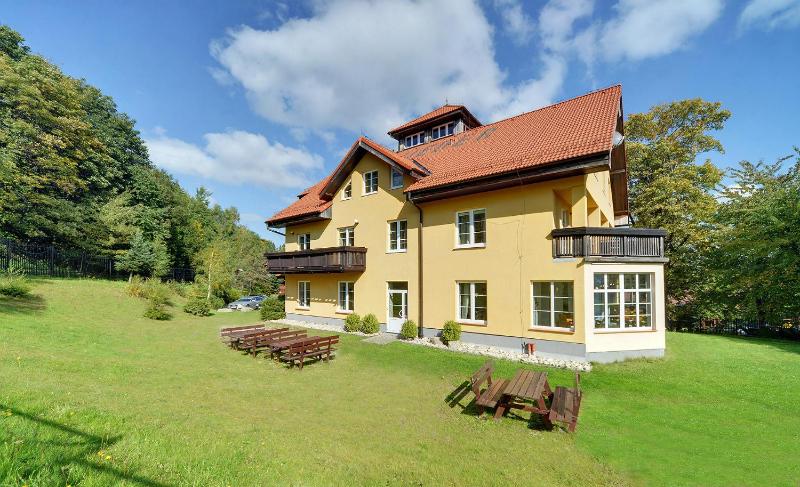 Hotel Belweder - przy hotelu Golebiewski - image 17