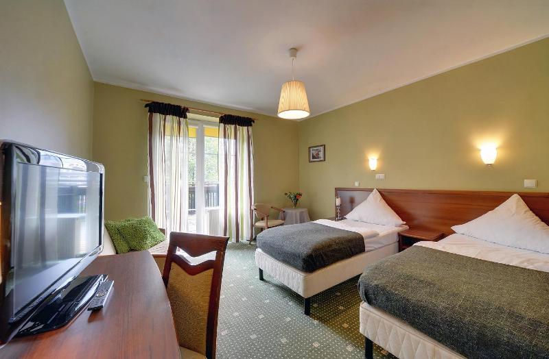 Hotel Belweder - przy hotelu Golebiewski - image 1