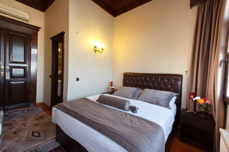 Standard Triple Room image 4