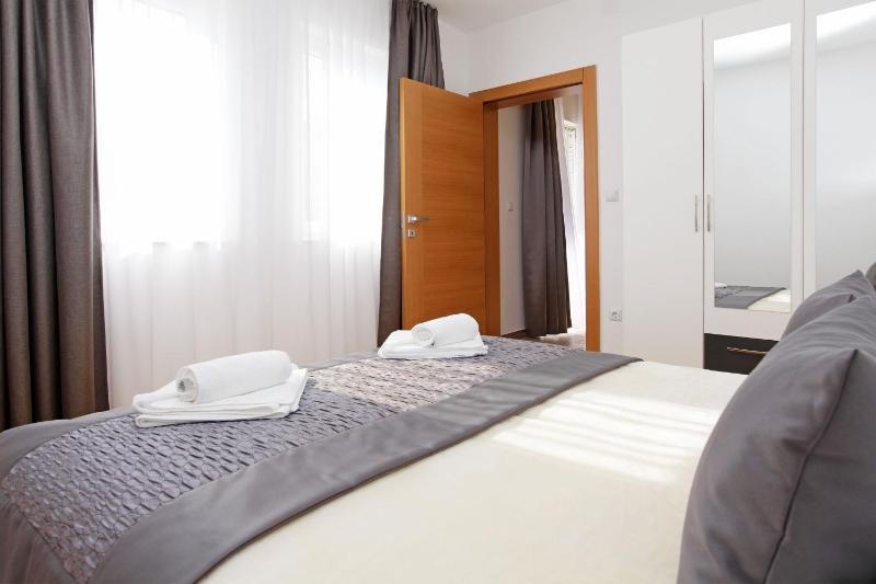 Apartments Mistral - image 8