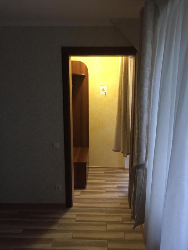 Large Double Room image 4