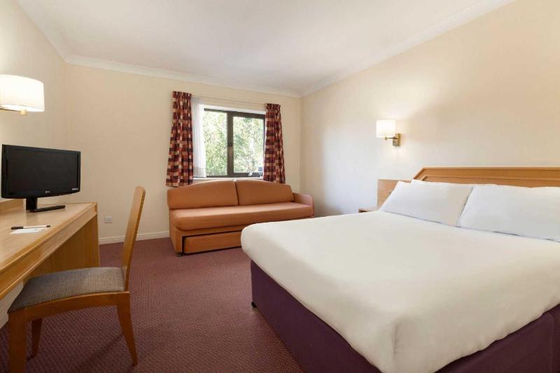 Double Room with Sofa Bed and Pull-out Bed image 4