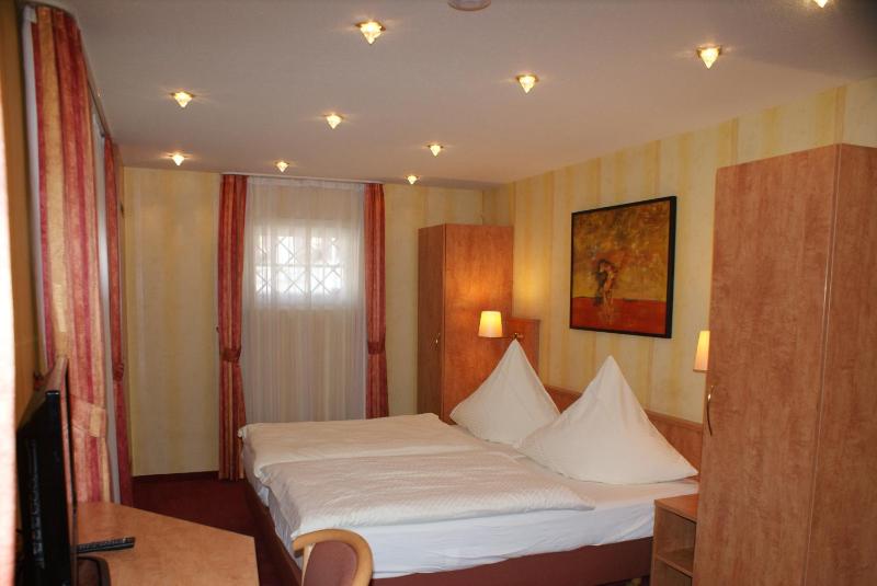 Komfort Doppelzimmer image 1