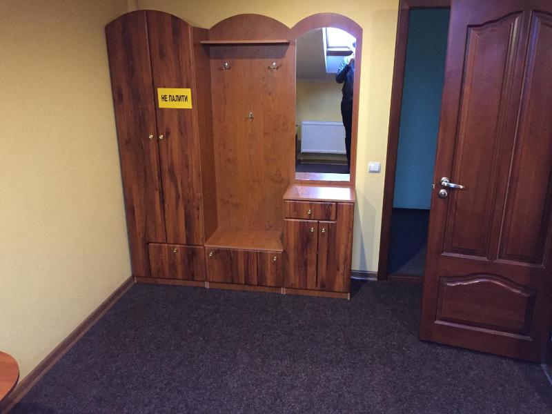 Twin Room image 2