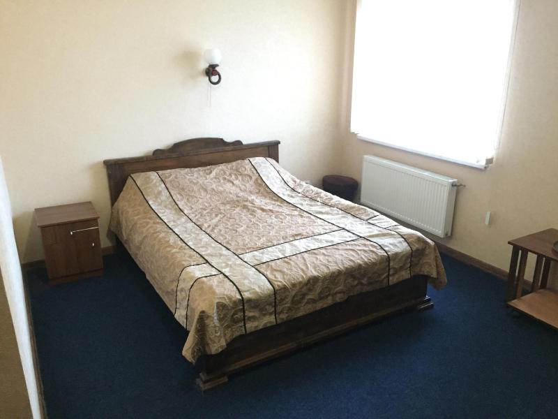 Budget Double Room image 3