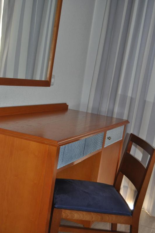 Standard Single Room image 3