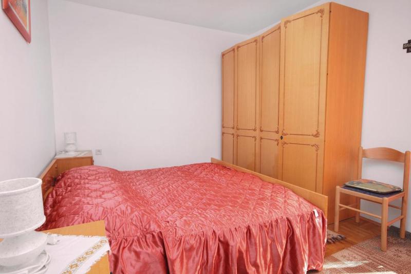 Apartment with Terrace and Sea View image 3