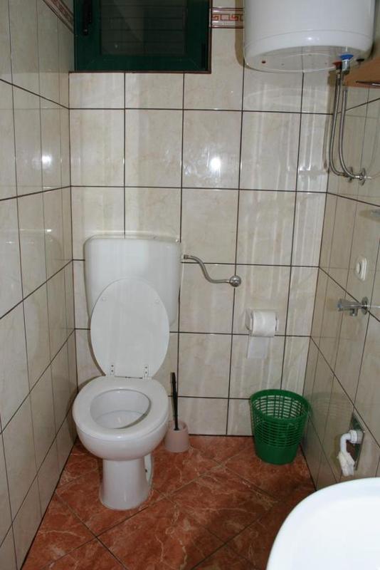 One-Bedroom Apartment with Balcony image 1