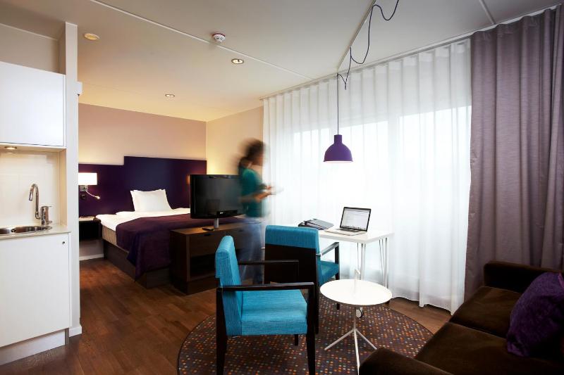 Quadruple Room image 3
