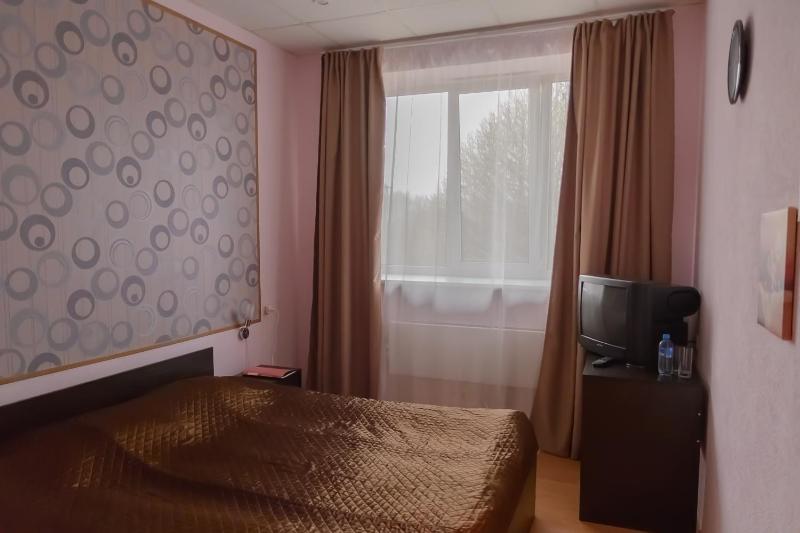 Double Room with Private Bathroom image 2