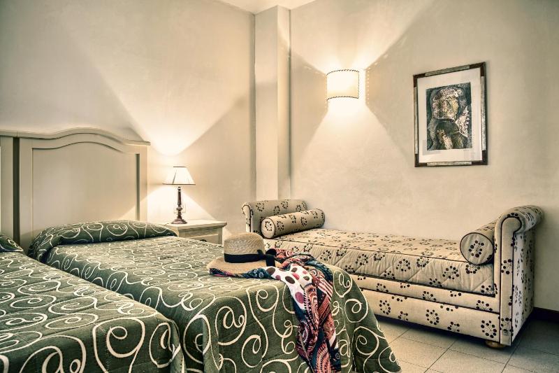 Villa (3 Adults) image 1