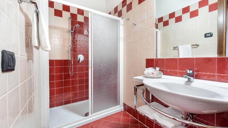 Superior Double or Twin Room image 3